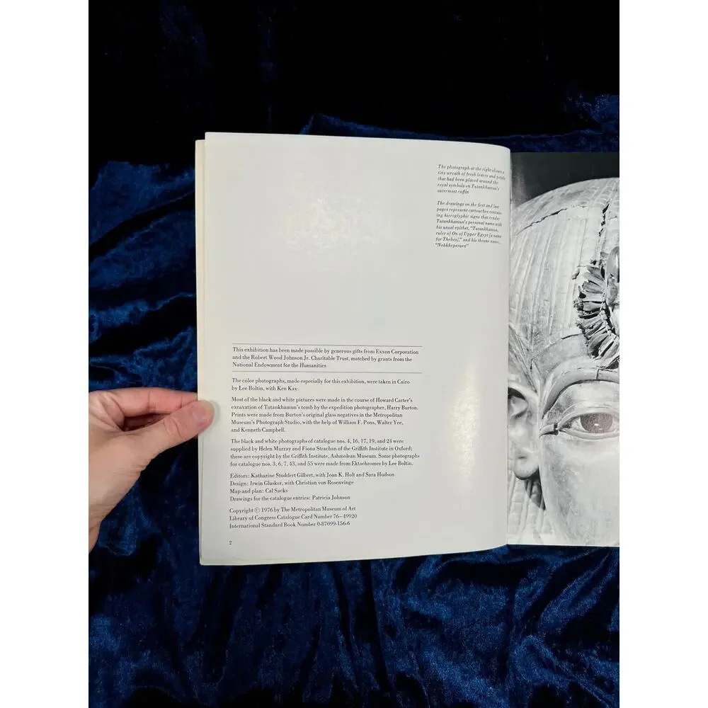 Vintage Treasures of Tutankhamun Exhibition Catalog 1976 Metropolitan Museum